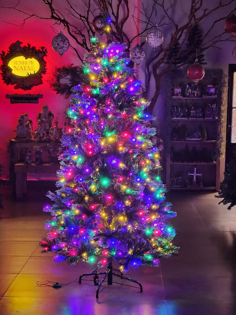 ÁRVORE PINHEIRO SINCELO 300 LEDS BICOLOR 860 GALHOS 2,10CM BIVOLT